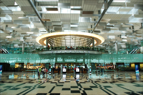 Changi-Airport-departures-Cyrstal-Jade-Restaurant-above.jpg